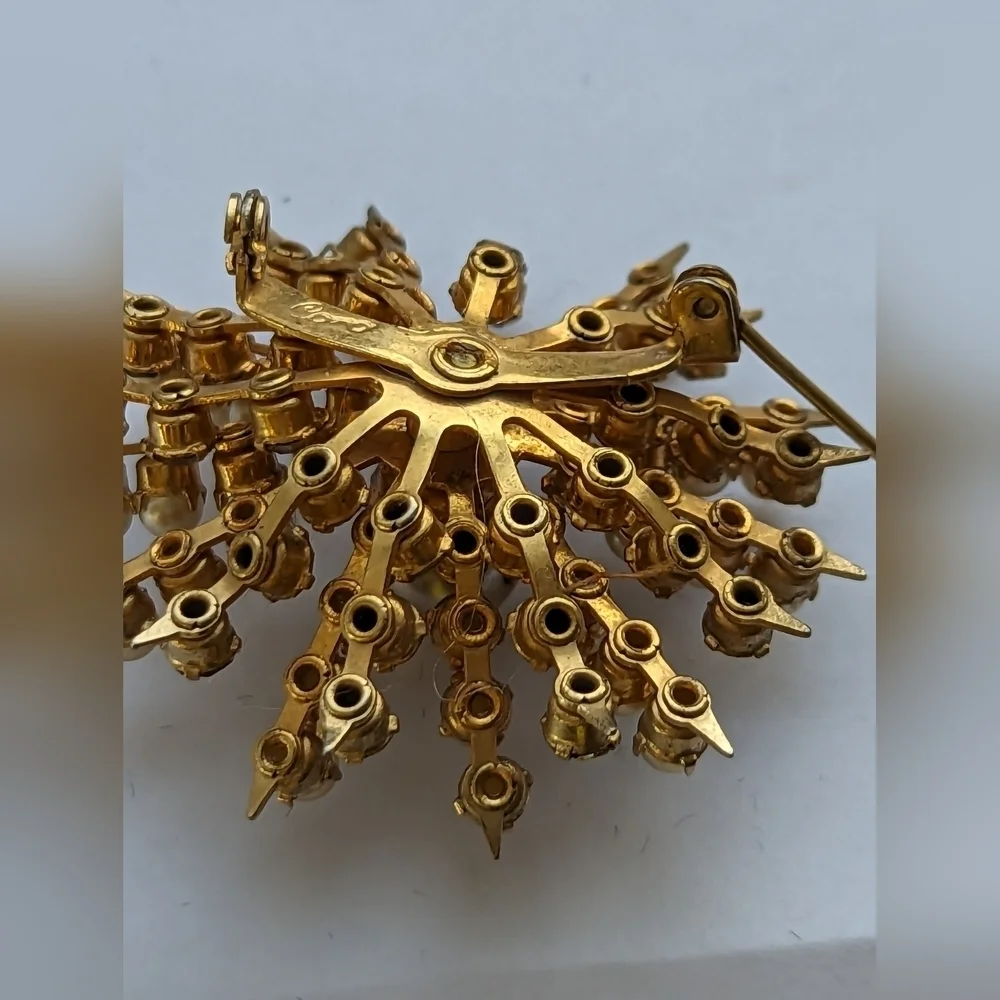 Coro Vintage Signed Brooch Faux Pearls rhinestone diamonds, atomic sun burst
